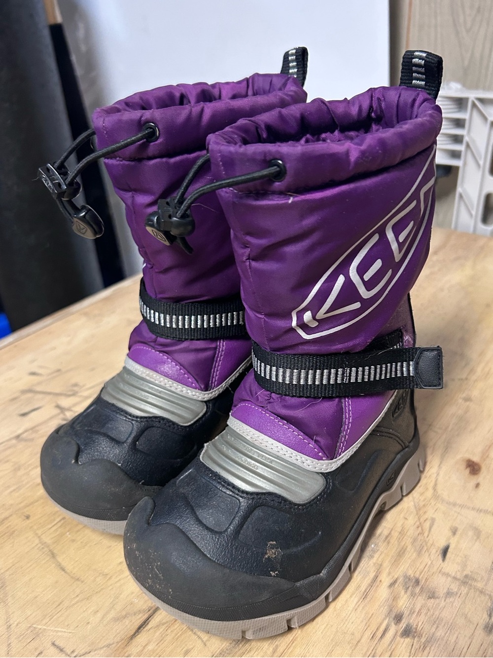 Keen winter boots